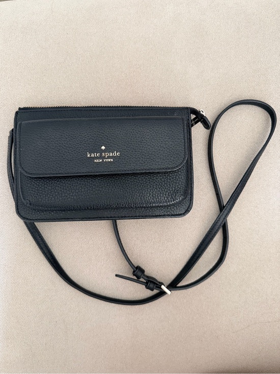 kate spade Handbags - kate spade black pebbled leather crossbody wallet bag